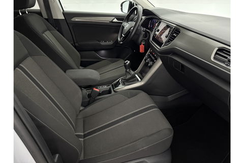 Volkswagen T-Roc 1.0 TSI Style Business LED Carplay Clima ACC Virtual Parelmoer 17"LMV Navigatie Parkeersensoren