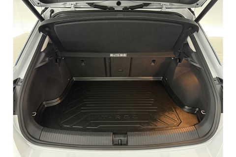 Volkswagen T-Roc 1.0 TSI Style Business LED Carplay Clima ACC Virtual Parelmoer 17"LMV Navigatie Parkeersensoren