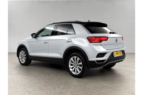 Volkswagen T-Roc 1.0 TSI Style Business LED Carplay Clima ACC Virtual Parelmoer 17"LMV Navigatie Parkeersensoren