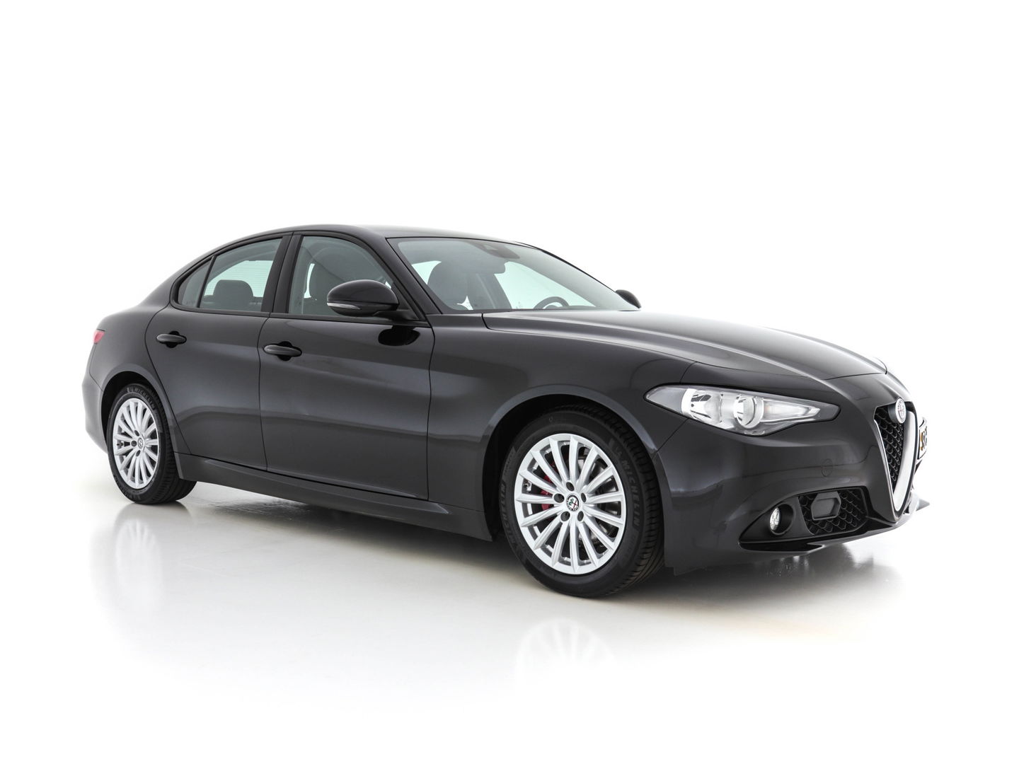 Alfa Romeo Giulia 2.0T Super Black-Line 200 Pk Aut. *NAVI-FULLMAP | 1/2-LEATHER | DAB | ECC | PDC | CRUISE | COMFORT-SEATS | BREMSA-BRAKES | 17"ALU*.