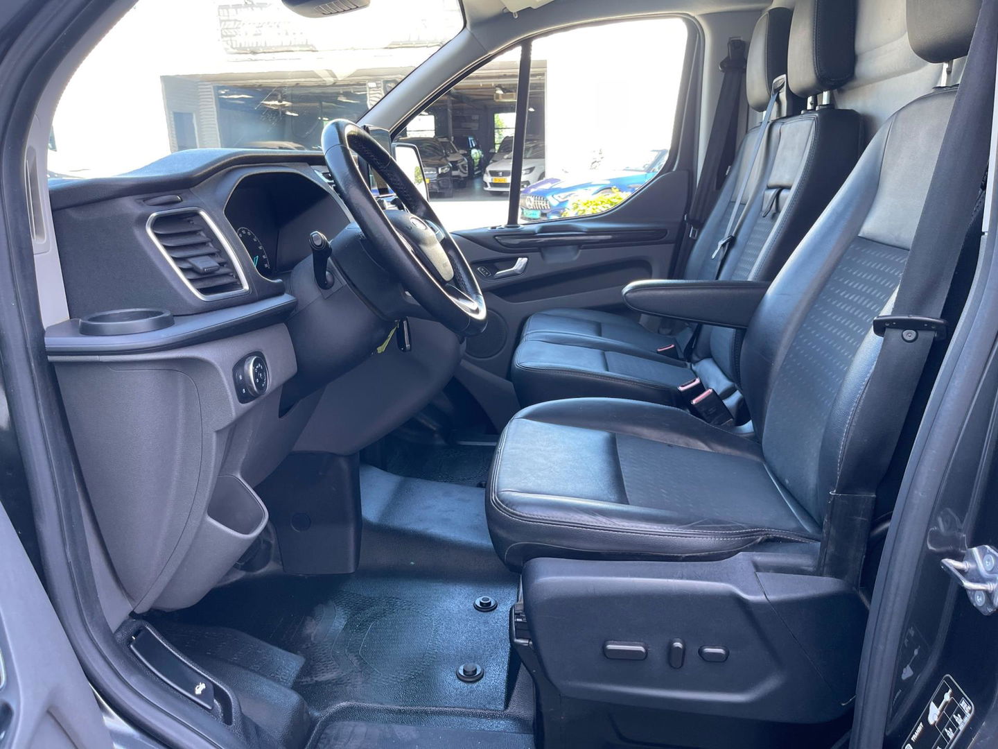 Ford Transit Custom 2.0 TDCI L1H1 SPORT ST-LINE AUTOMAAT LEER NAV I APPLE CARPLY LED-XENON