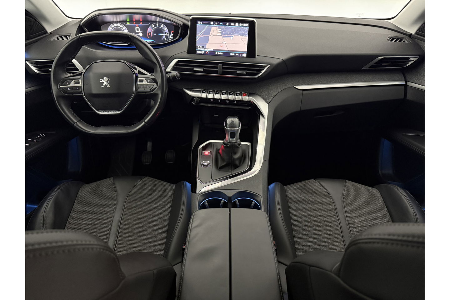 Peugeot 3008 1.2 PureTech 360Camera Virtual Trekhaak LED Clima Carplay Cruise Navi PDC 19"LMV