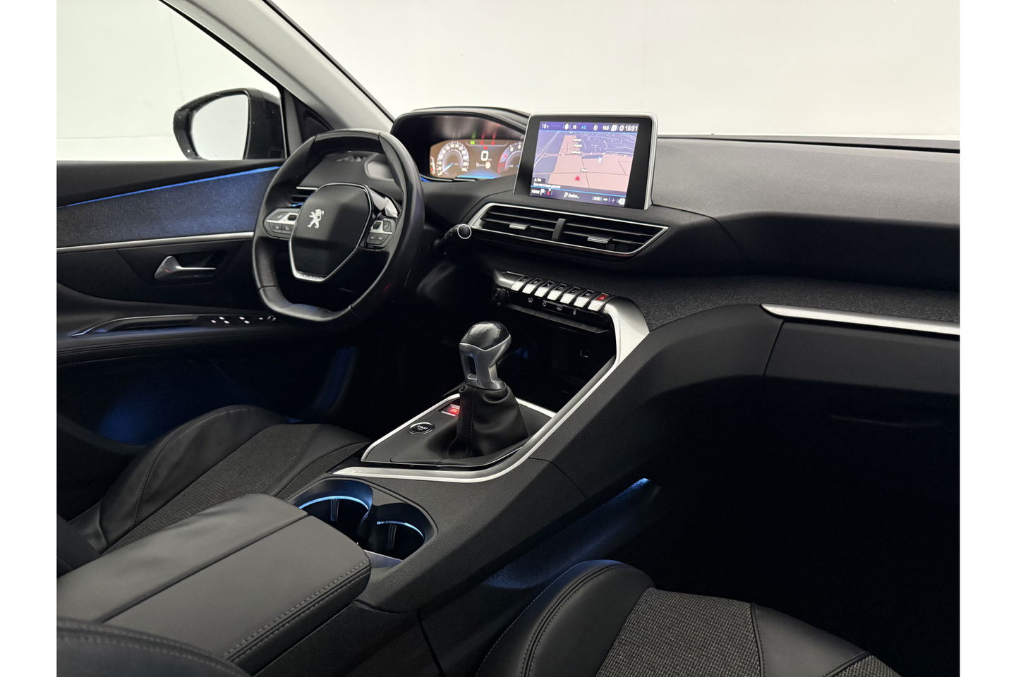 Peugeot 3008 1.2 PureTech 360Camera Virtual Trekhaak LED Clima Carplay Cruise Navi PDC 19"LMV