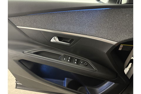 Peugeot 3008 1.2 PureTech 360Camera Virtual Trekhaak LED Clima Carplay Cruise Navi PDC 19"LMV