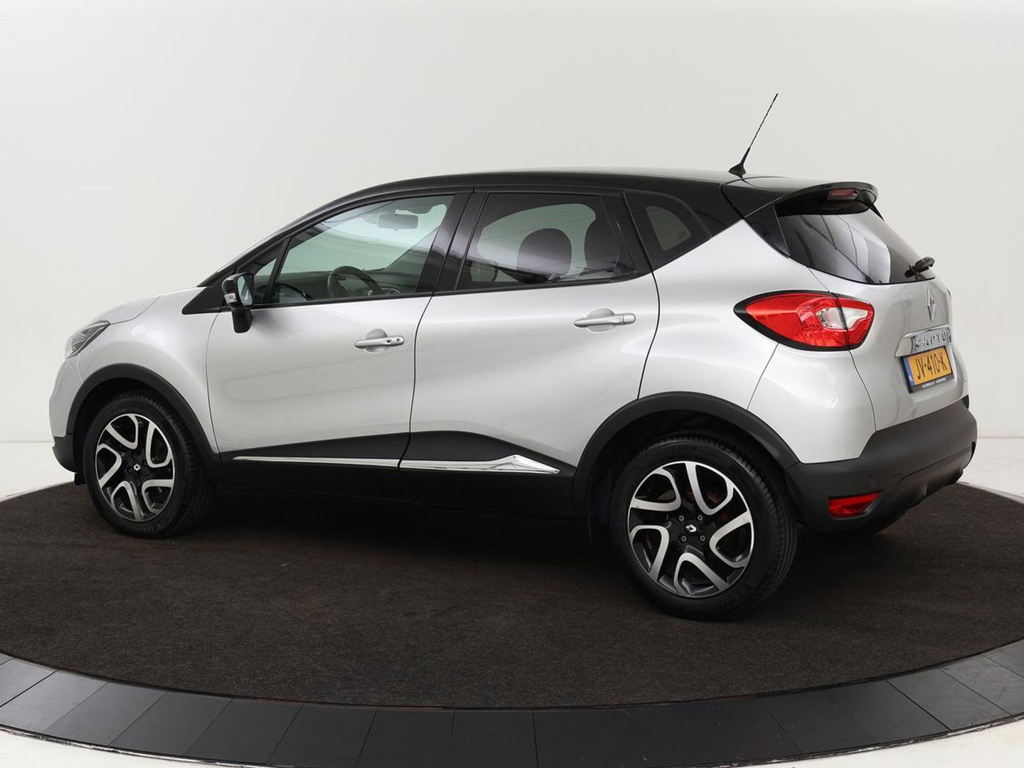 Renault Captur 1.2 TCe Dynamique | Automaat | Navigatie | Achteruitrijcamera  |Cruise Control | keyless entry | LED | LMV