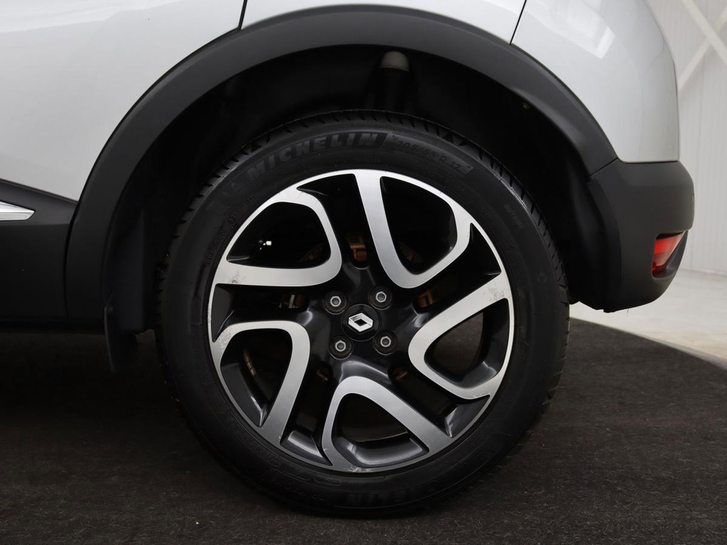 Renault Captur 1.2 TCe Dynamique | Automaat | Navigatie | Achteruitrijcamera  |Cruise Control | keyless entry | LED | LMV