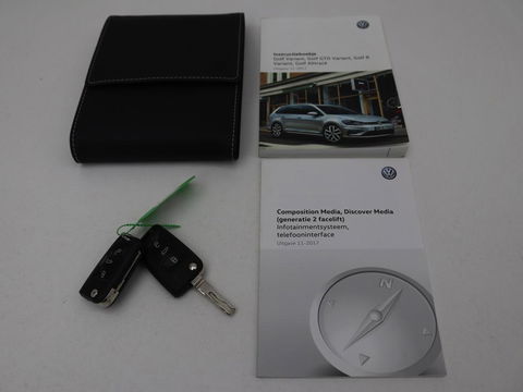 Volkswagen GOLF Variant 1.0 TSI Comfortline | Trekhaak | Navigatie | Apple CarPlay | Cruise Control | DAB | LED | LMV
