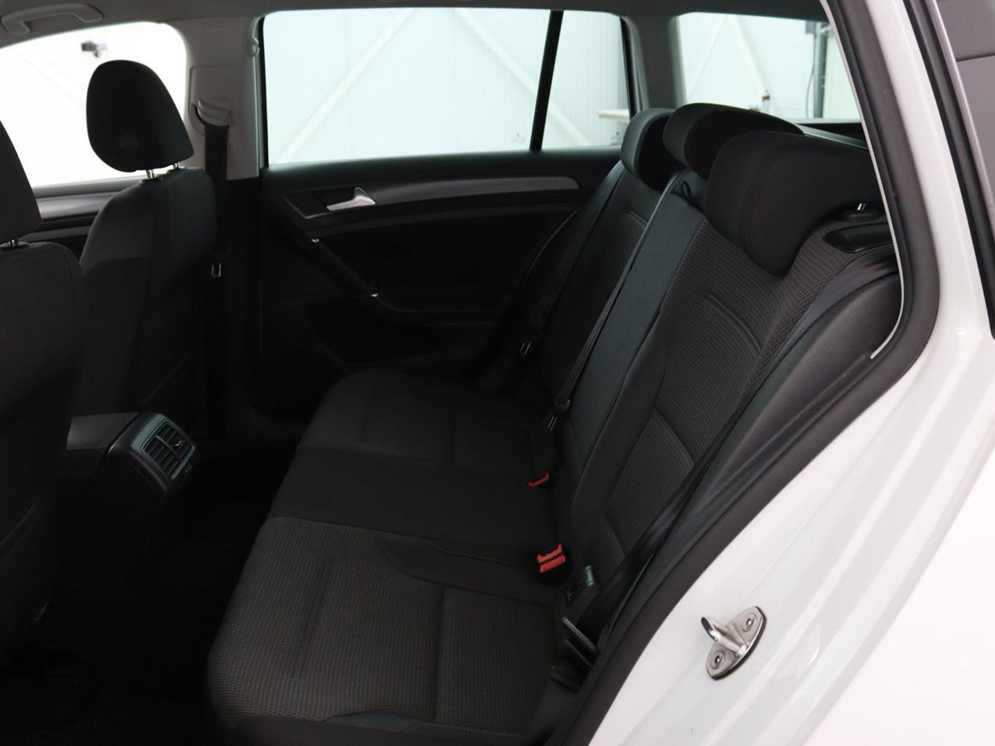 Volkswagen GOLF Variant 1.0 TSI Comfortline | Trekhaak | Navigatie | Apple CarPlay | Cruise Control | DAB | LED | LMV