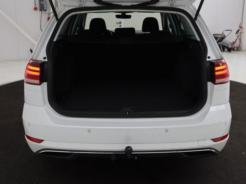 Volkswagen GOLF Variant 1.0 TSI Comfortline | Trekhaak | Navigatie | Apple CarPlay | Cruise Control | DAB | LED | LMV