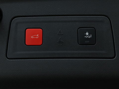 Peugeot 508 1.6 PureTech Blue Lease Allure Avantage | Trekhaak | Sfeerverlichting | Apple CarPlay | Navigatie | Stoelverwarming | Achteruitrijcamera | Cruise Control Adaptief | LMV