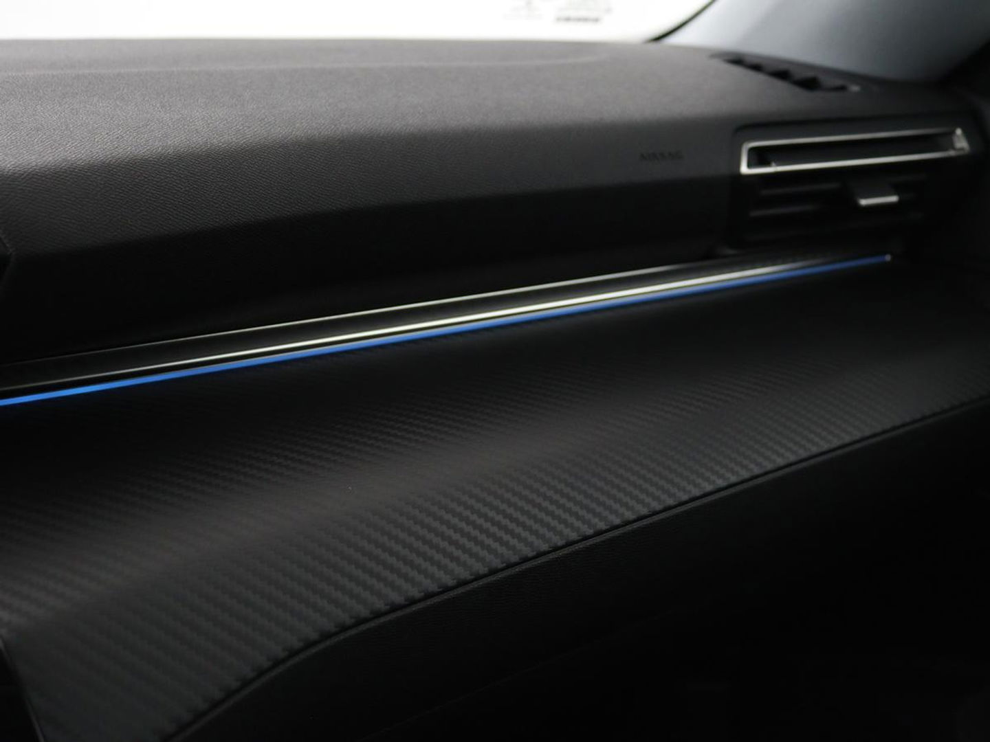 Peugeot 508 1.6 PureTech Blue Lease Allure Avantage | Trekhaak | Sfeerverlichting | Apple CarPlay | Navigatie | Stoelverwarming | Achteruitrijcamera | Cruise Control Adaptief | LMV