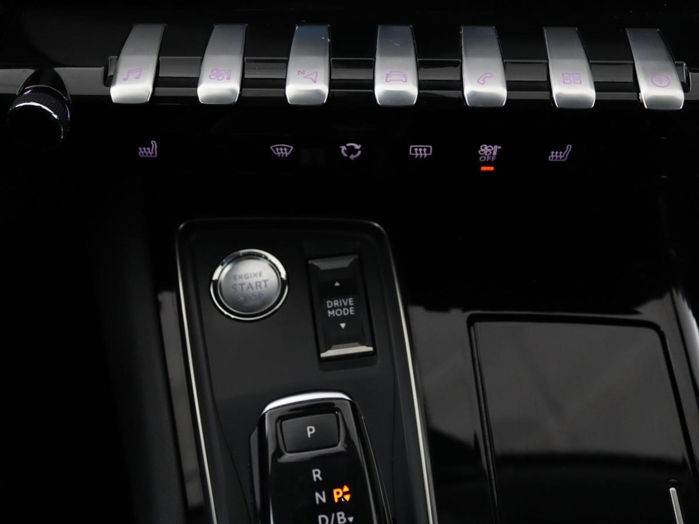 Peugeot 508 1.6 PureTech Blue Lease Allure Avantage | Trekhaak | Sfeerverlichting | Apple CarPlay | Navigatie | Stoelverwarming | Achteruitrijcamera | Cruise Control Adaptief | LMV