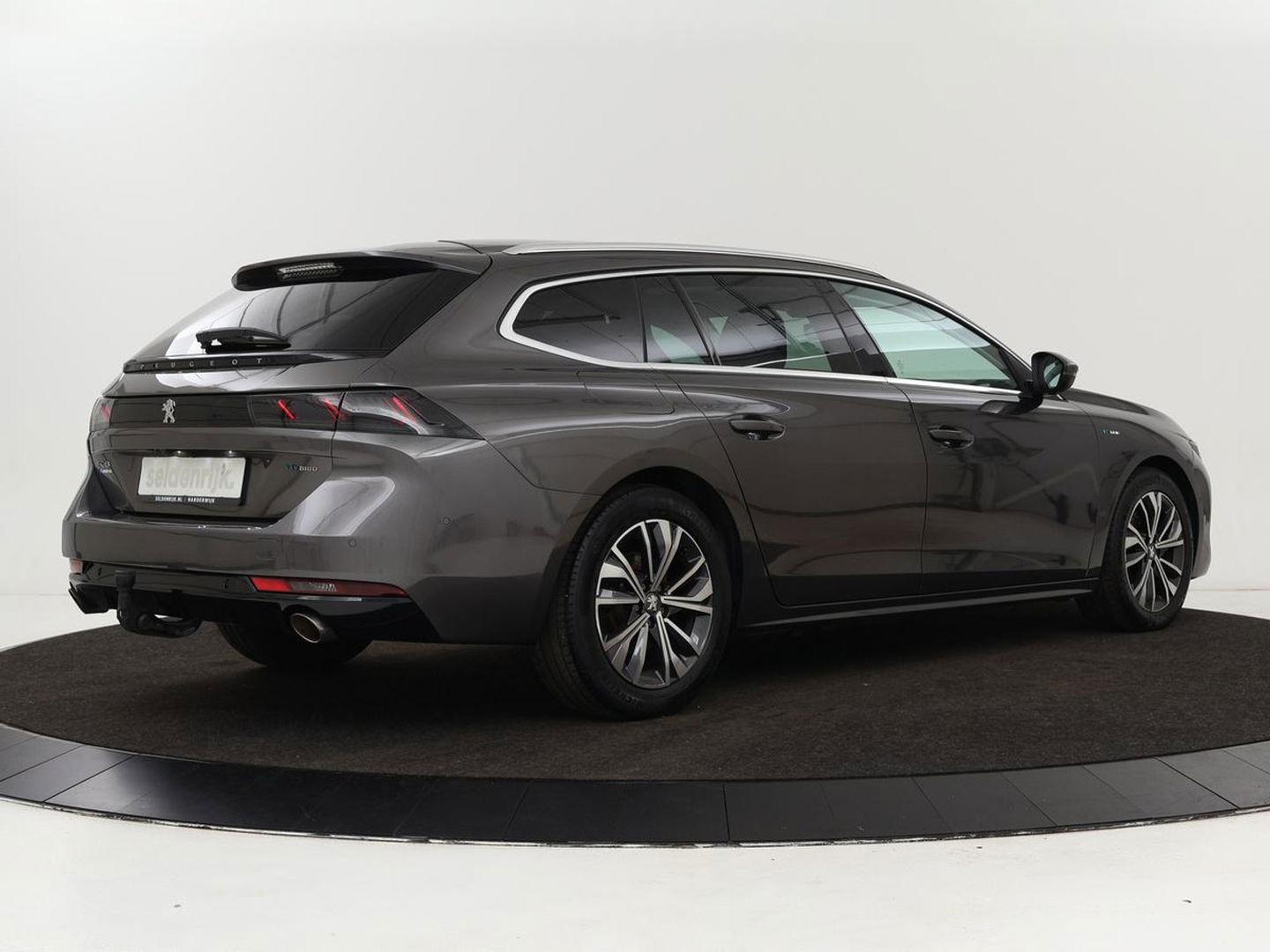 Peugeot 508 1.6 PureTech Blue Lease Allure Avantage | Trekhaak | Sfeerverlichting | Apple CarPlay | Navigatie | Stoelverwarming | Achteruitrijcamera | Cruise Control Adaptief | LMV