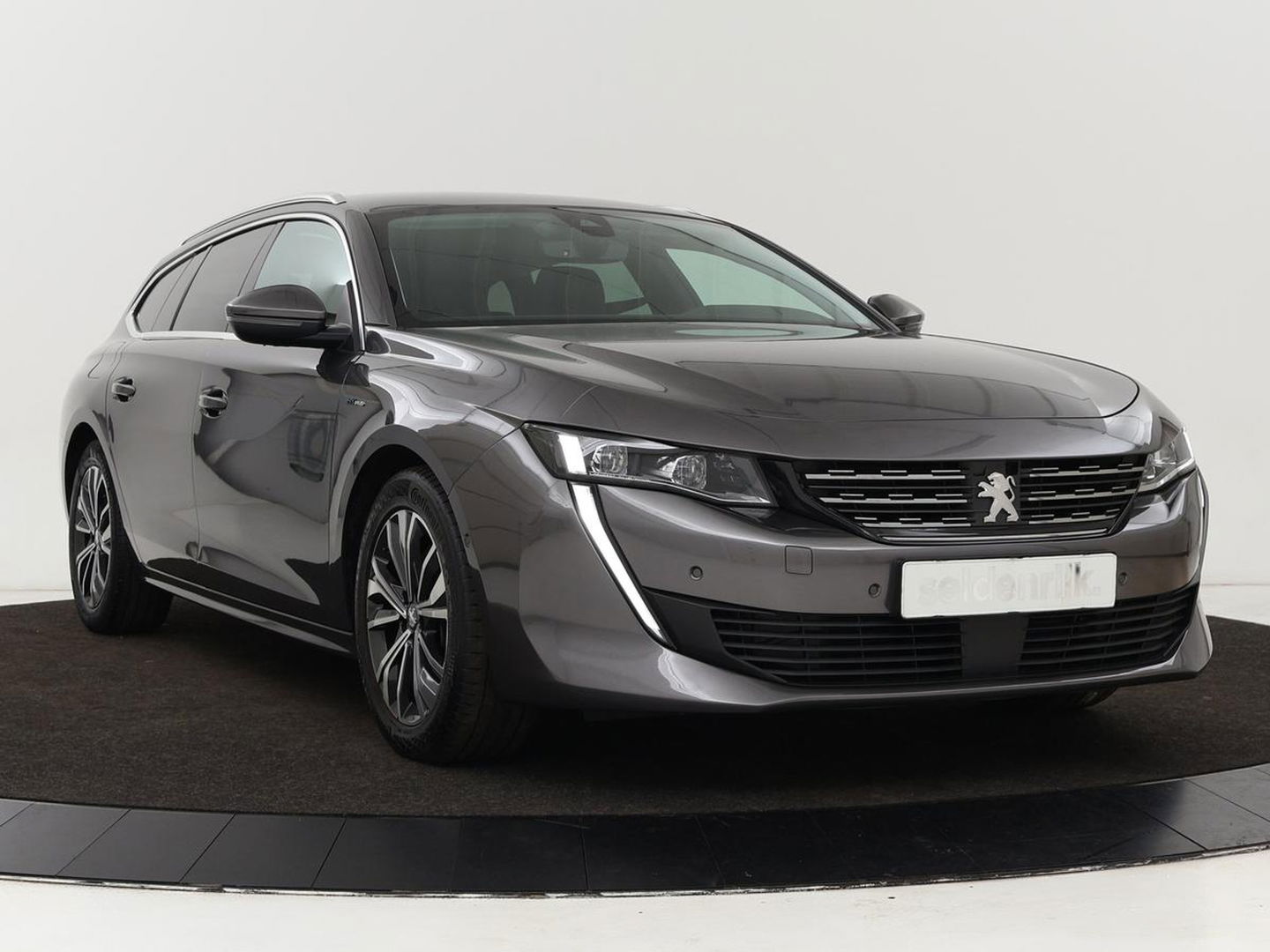 Peugeot 508 1.6 PureTech Blue Lease Allure Avantage | Trekhaak | Sfeerverlichting | Apple CarPlay | Navigatie | Stoelverwarming | Achteruitrijcamera | Cruise Control Adaptief | LMV