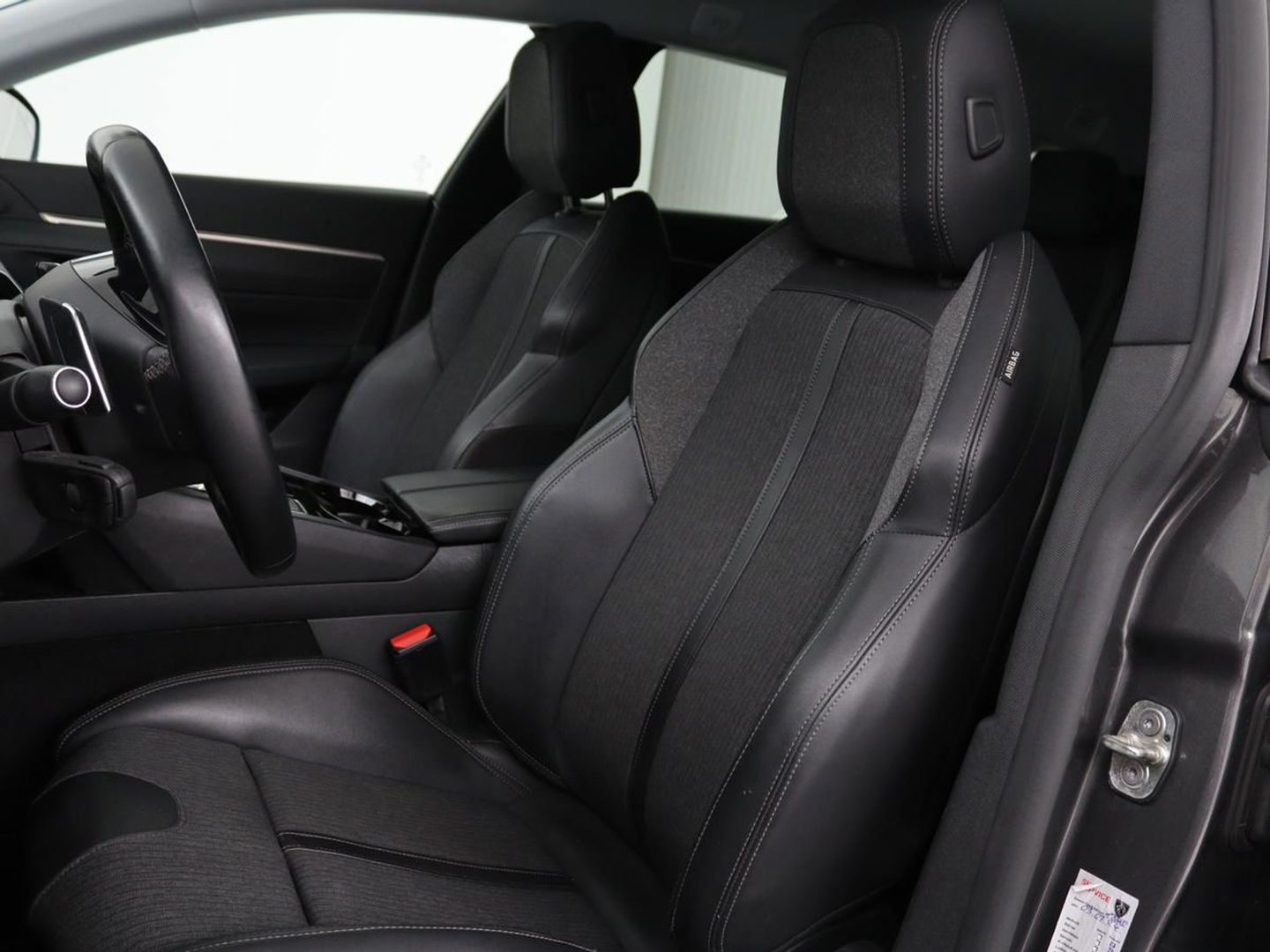 Peugeot 508 1.6 PureTech Blue Lease Allure Avantage | Trekhaak | Sfeerverlichting | Apple CarPlay | Navigatie | Stoelverwarming | Achteruitrijcamera | Cruise Control Adaptief | LMV