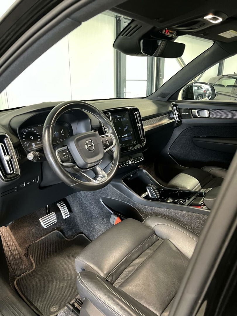 Volvo XC40 1.5 T5 Twin Engine R-Design Pano Trekhaak Camera