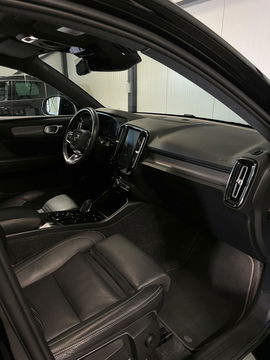 Volvo XC40 1.5 T5 Twin Engine R-Design Pano Trekhaak Camera