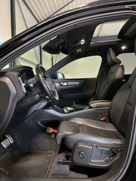 Volvo XC40 1.5 T5 Twin Engine R-Design Pano Trekhaak Camera
