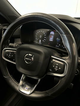 Volvo XC40 1.5 T5 Twin Engine R-Design Pano Trekhaak Camera