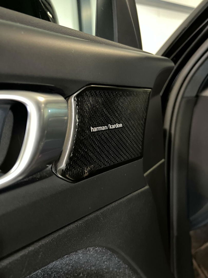 Volvo XC40 1.5 T5 Twin Engine R-Design Pano Trekhaak Camera