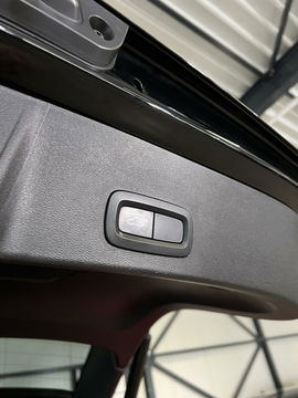 Volvo XC40 1.5 T5 Twin Engine R-Design Pano Trekhaak Camera
