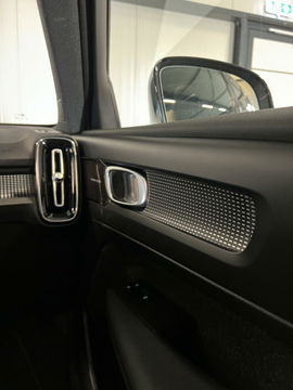 Volvo XC40 1.5 T5 Twin Engine R-Design Pano Trekhaak Camera