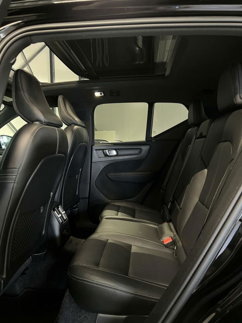 Volvo XC40 1.5 T5 Twin Engine R-Design Pano Trekhaak Camera