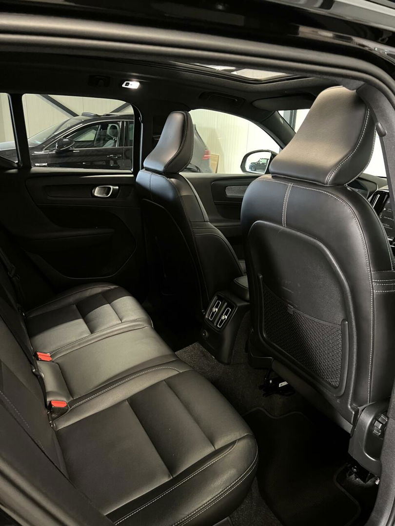 Volvo XC40 1.5 T5 Twin Engine R-Design Pano Trekhaak Camera