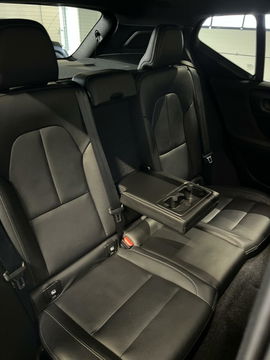 Volvo XC40 1.5 T5 Twin Engine R-Design Pano Trekhaak Camera