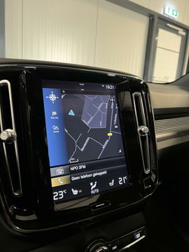 Volvo XC40 1.5 T5 Twin Engine R-Design Pano Trekhaak Camera
