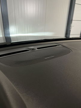 Volvo XC40 1.5 T5 Twin Engine R-Design Pano Trekhaak Camera