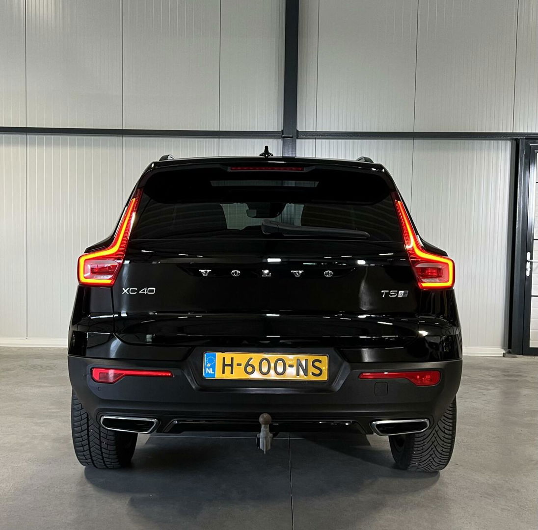 Volvo XC40 1.5 T5 Twin Engine R-Design Pano Trekhaak Camera