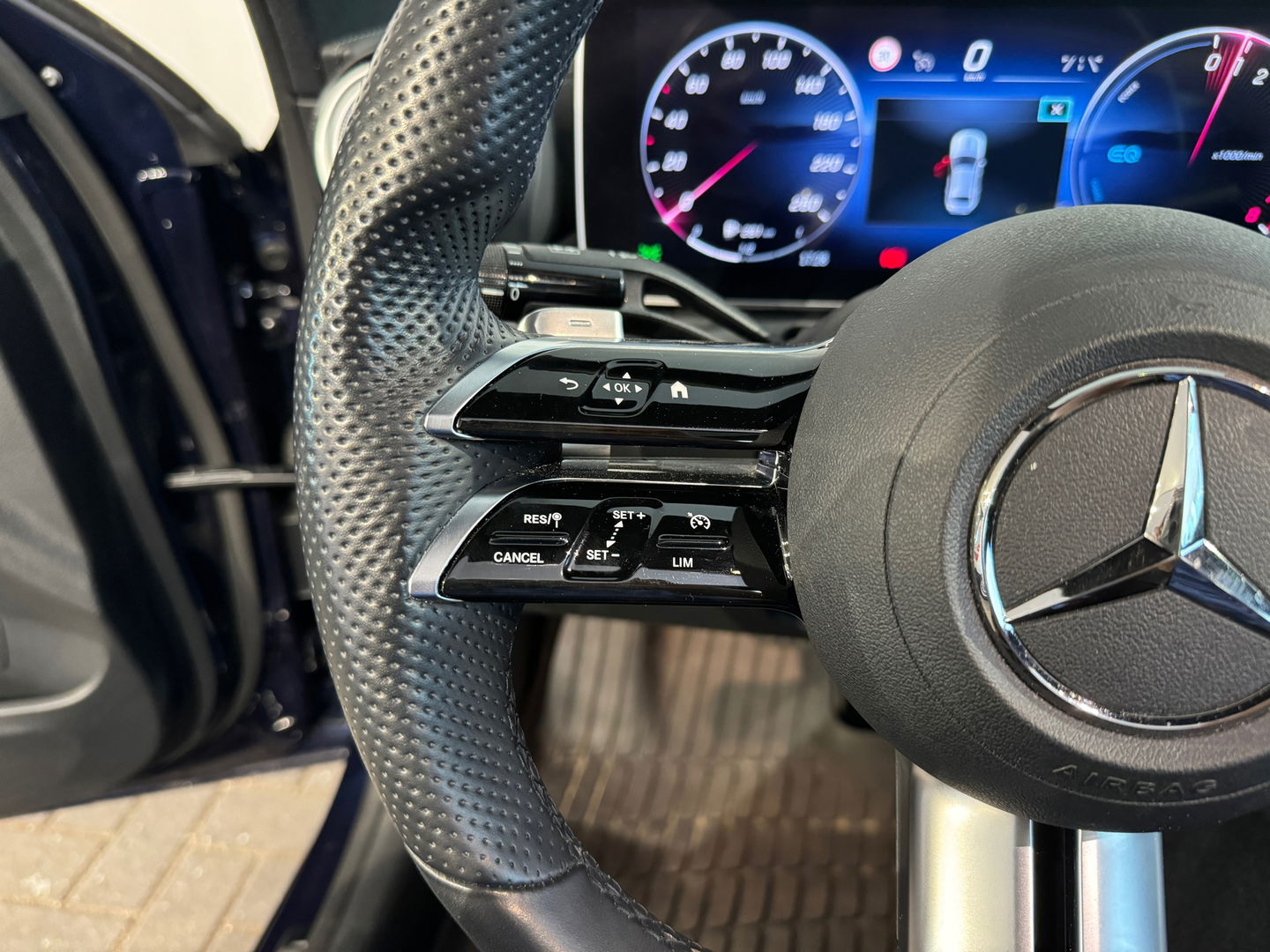 Mercedes-Benz C-Klasse 300 e AMG Pano|Burm|Memory|360cam|HuD