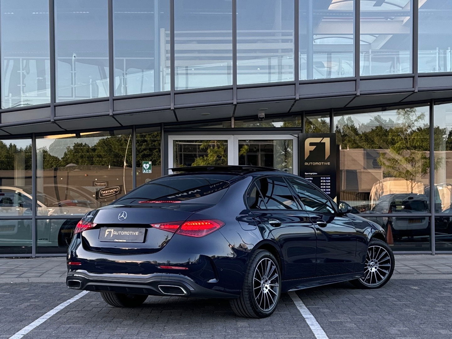 Mercedes-Benz C-Klasse 300 e AMG Pano|Burm|Memory|360cam|HuD
