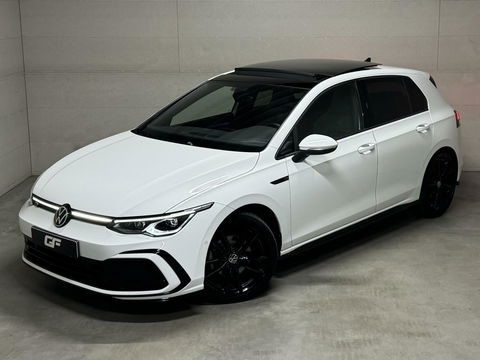 Volkswagen Golf 1.5 eTSI 3x R-Line Pano Carplay Sfeer ACC NAP