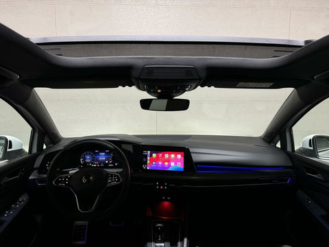 Volkswagen Golf 1.5 eTSI 3x R-Line Pano Carplay Sfeer ACC NAP