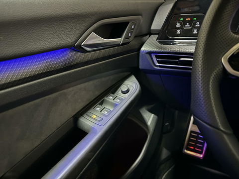 Volkswagen Golf 1.5 eTSI 3x R-Line Pano Carplay Sfeer ACC NAP