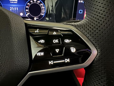 Volkswagen Golf 1.5 eTSI 3x R-Line Pano Carplay Sfeer ACC NAP