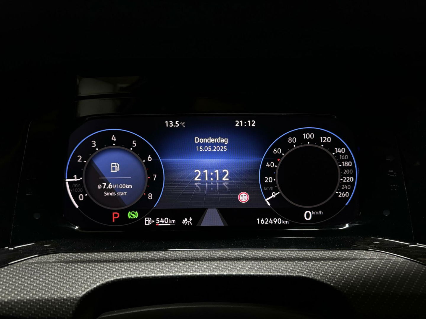 Volkswagen Golf 1.5 eTSI 3x R-Line Pano Carplay Sfeer ACC NAP