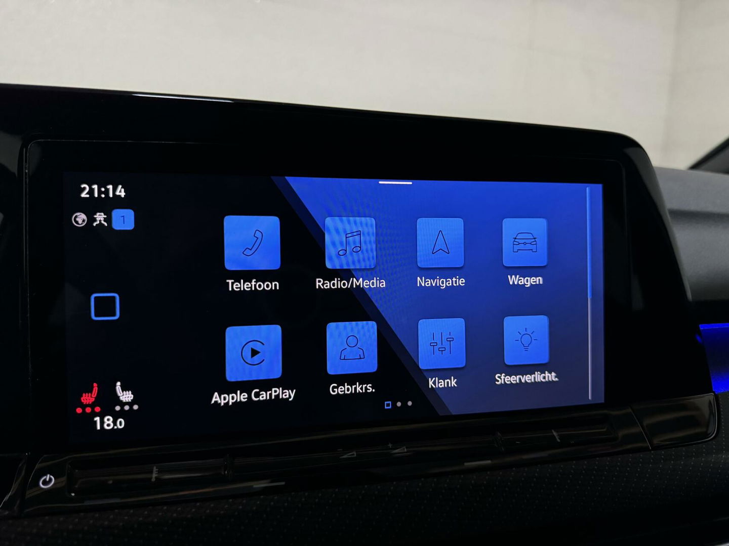 Volkswagen Golf 1.5 eTSI 3x R-Line Pano Carplay Sfeer ACC NAP