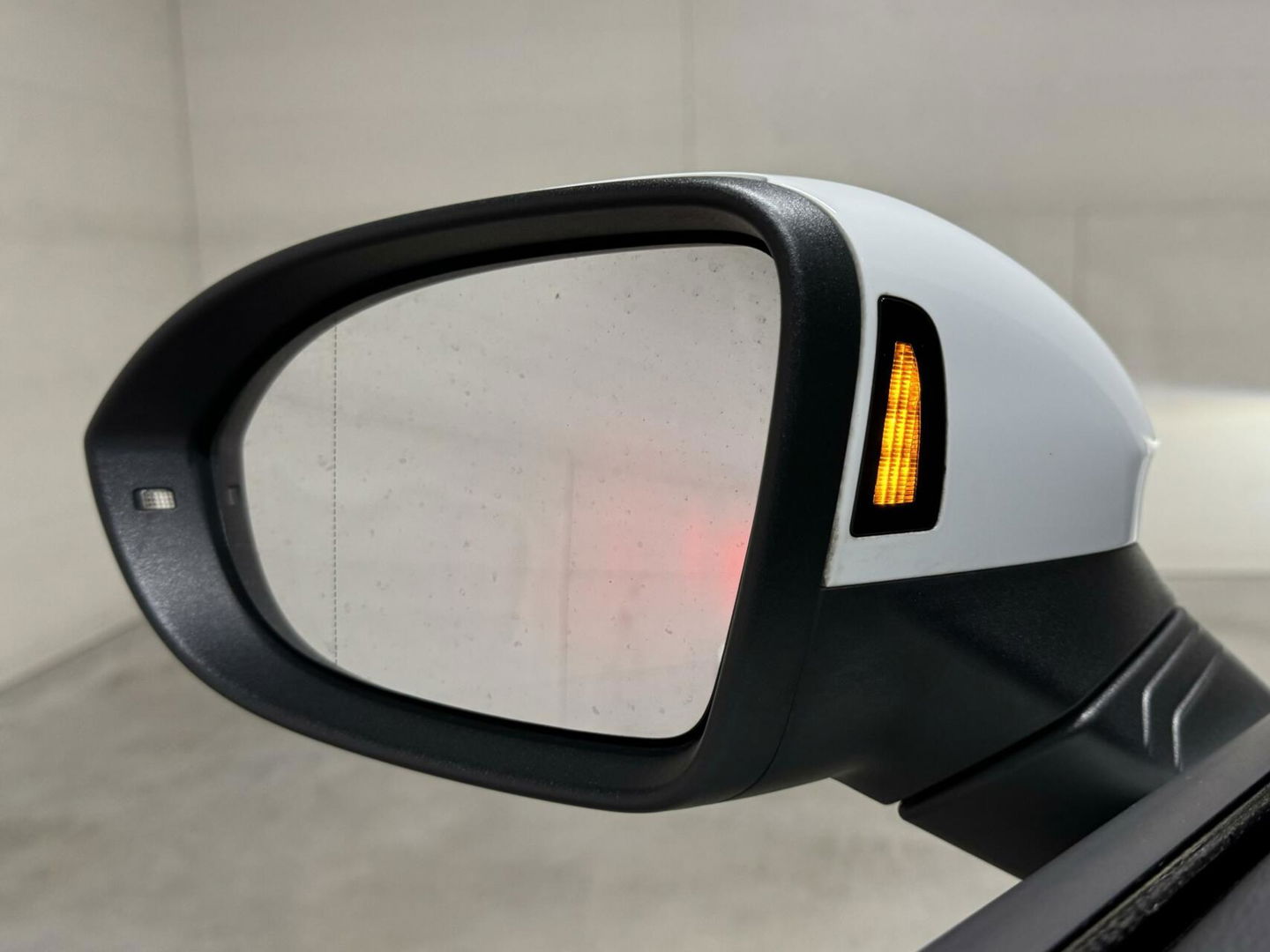 Volkswagen Golf 1.5 eTSI 3x R-Line Pano Carplay Sfeer ACC NAP