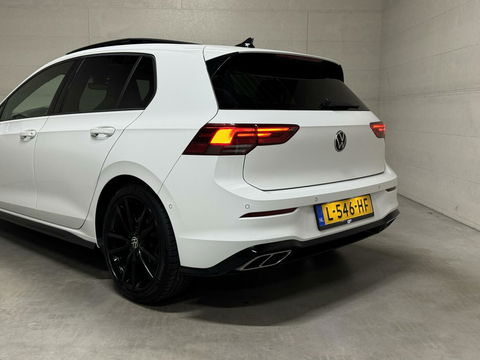 Volkswagen Golf 1.5 eTSI 3x R-Line Pano Carplay Sfeer ACC NAP