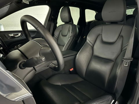 Volvo XC60 2.0 T8 Twin Engine AWD Inscription Pano Leer Trek