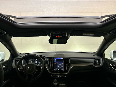 Volvo XC60 2.0 T8 Twin Engine AWD Inscription Pano Leer Trek