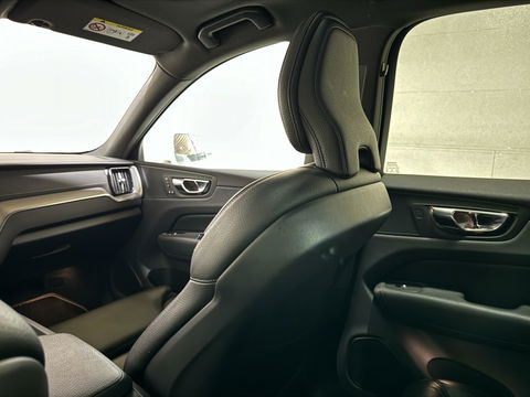 Volvo XC60 2.0 T8 Twin Engine AWD Inscription Pano Leer Trek