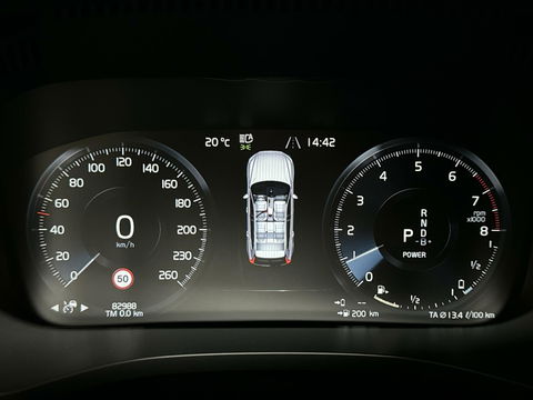 Volvo XC60 2.0 T8 Twin Engine AWD Inscription Pano Leer Trek