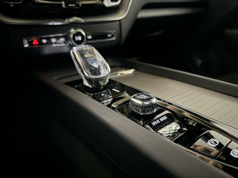 Volvo XC60 2.0 T8 Twin Engine AWD Inscription Pano Leer Trek