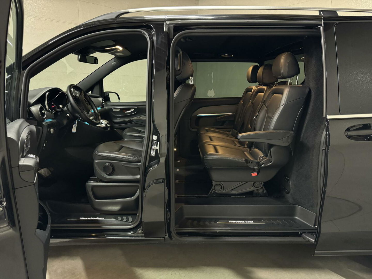 Mercedes-Benz V-Klasse 250d Extra Lang DC Avantgarde Leer Trekh.