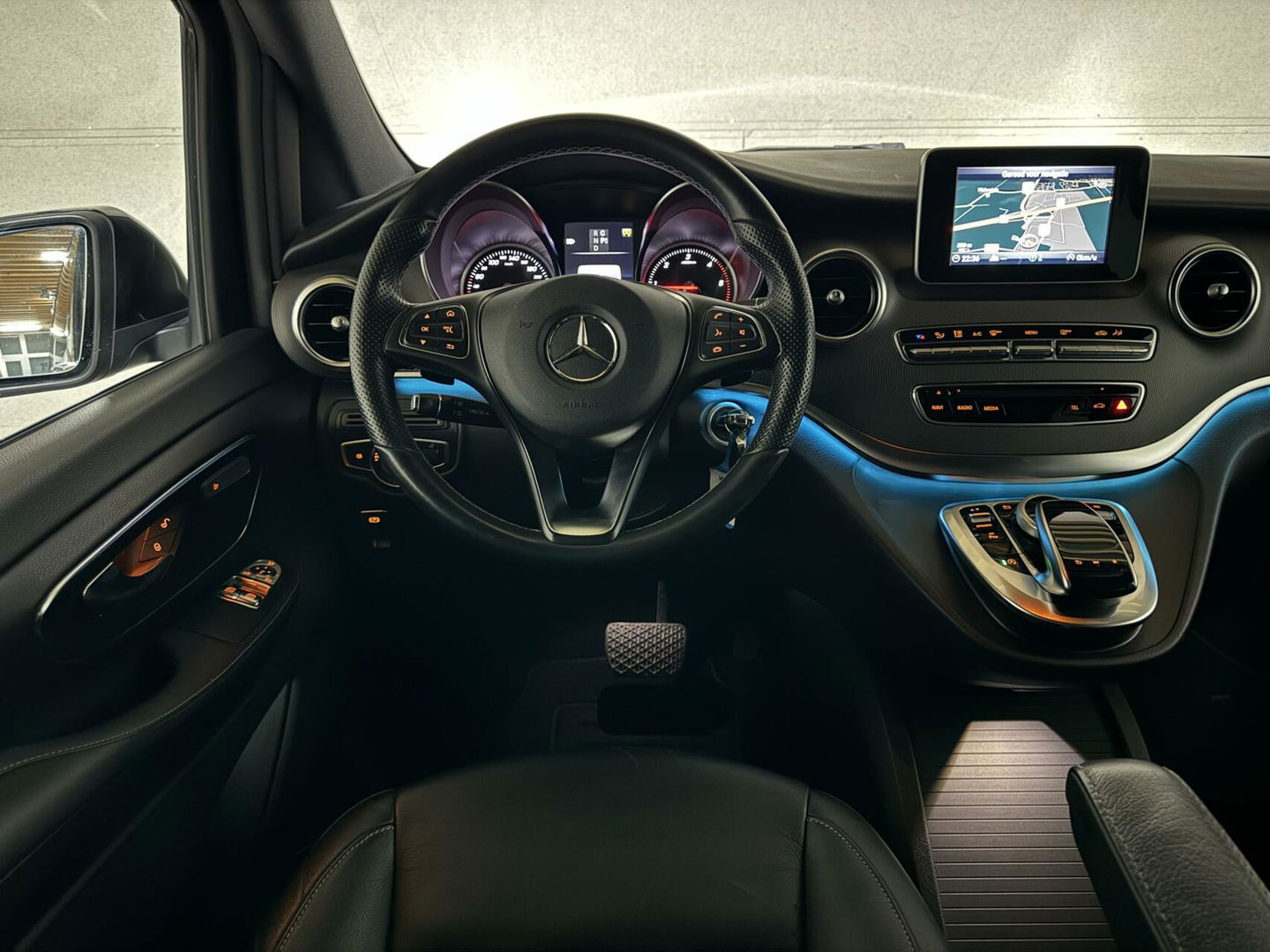 Mercedes-Benz V-Klasse 250d Extra Lang DC Avantgarde Leer Trekh.