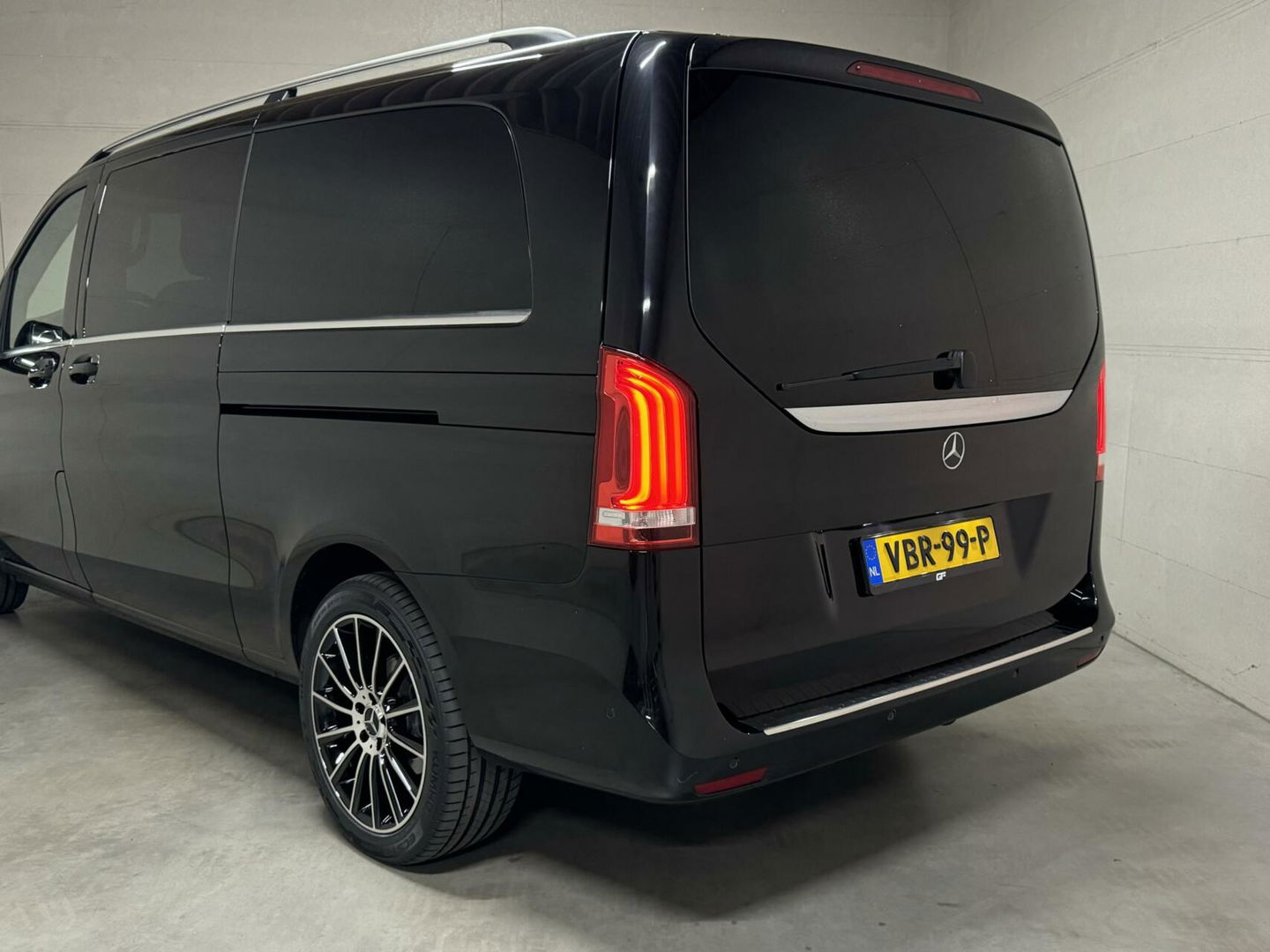 Mercedes-Benz V-Klasse 250d Extra Lang DC Avantgarde Leer Trekh.